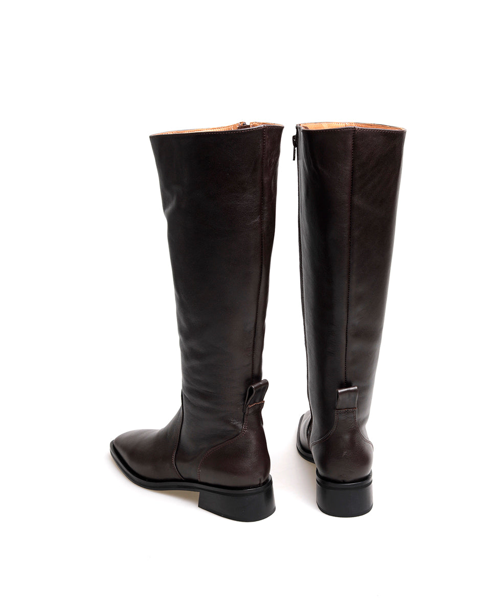 BOTA PERA