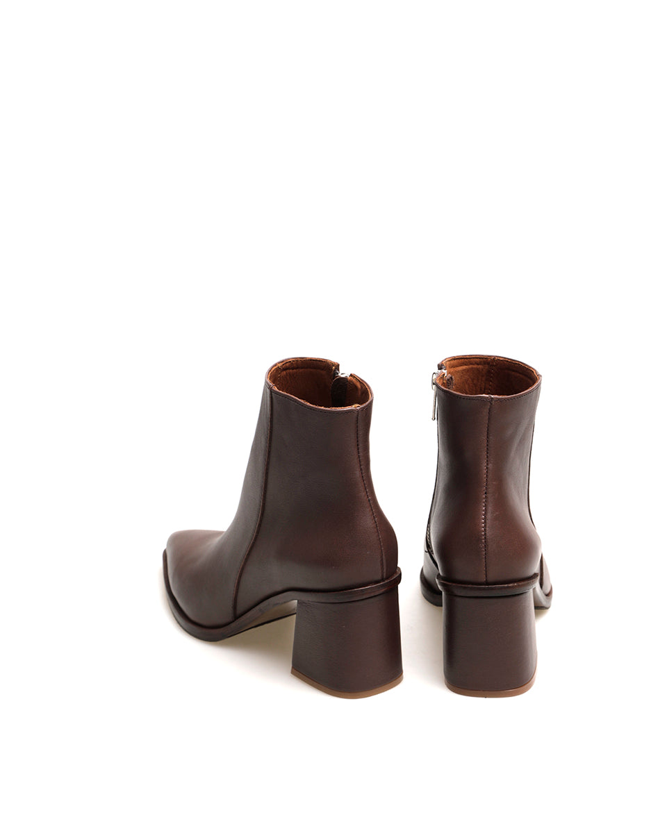 BOTA FER