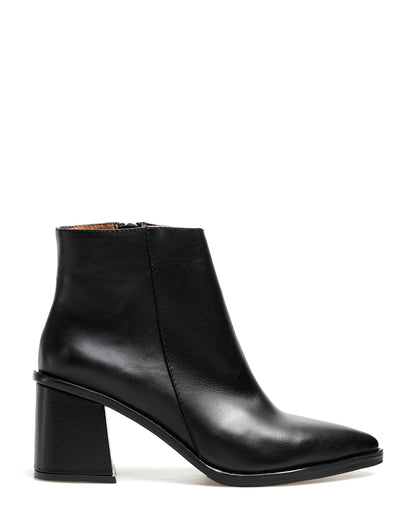 BOTA FER