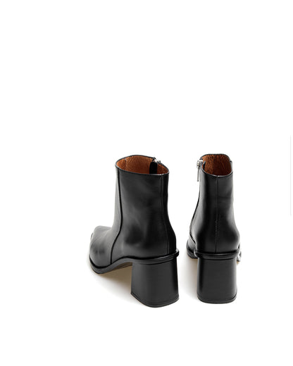 BOTA FER