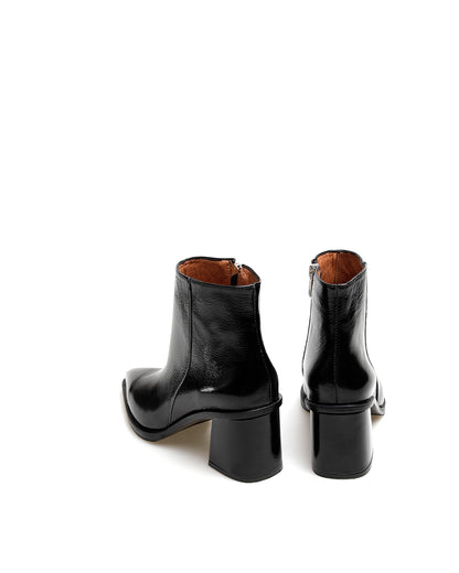 BOTA FER
