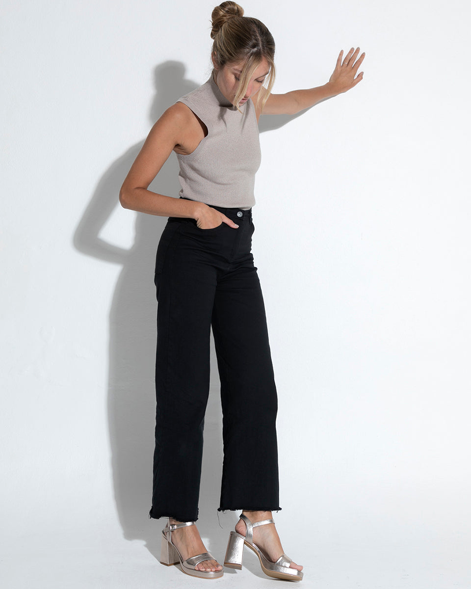 Sandalia Shot