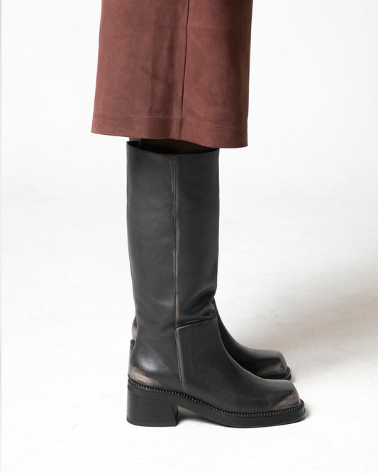 BOTA NEVIL
